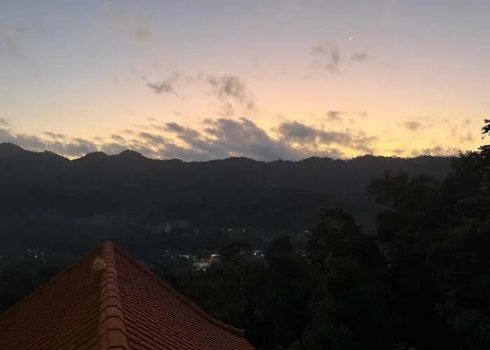 Bukit Kembang Sari Alojamento de Turismo Selvagem Karangasem Amlapura